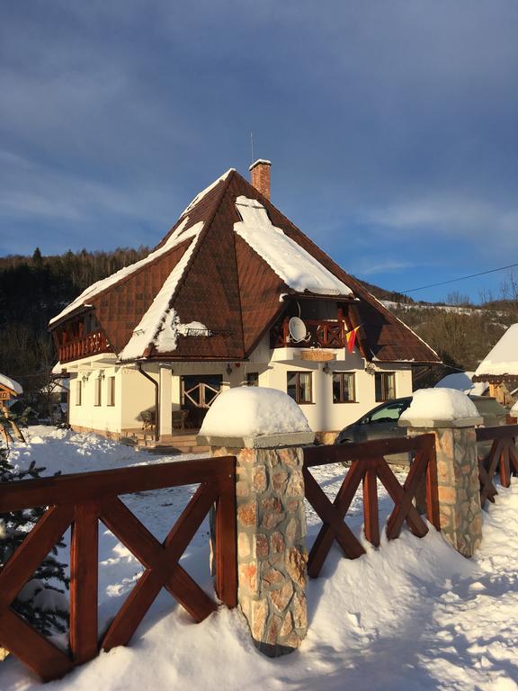 Pensiunea Dealul Cu Melci Vidra  Exterior foto